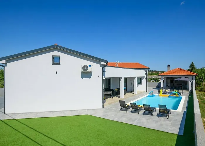 Speranza Вилла Пула